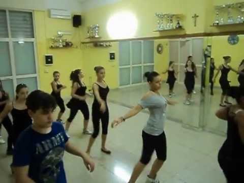 ballo di gruppo "musica fly project "Impero Latino