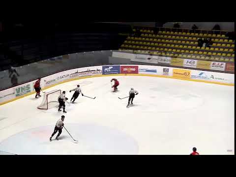 Hokej EBYSL 29 kolo Orli Znojmo jun   HKB Budapešt 21 1  2017   YouTube   Google Chrome 31 03 2018 1