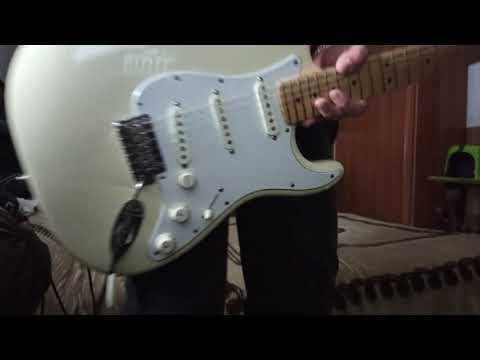 Billy Banzai | Dimarzio Hs3 (Bridge) on Denisse