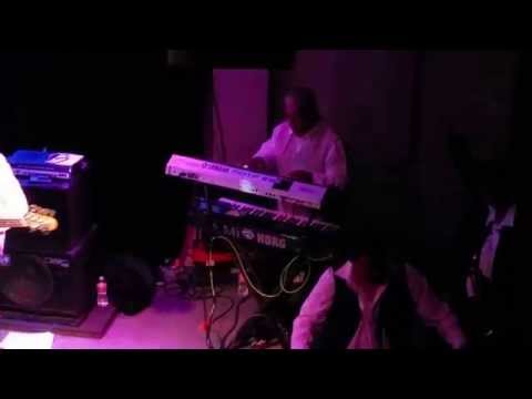 Third Sol, Jammin with Uptown Funk.at Club Fox