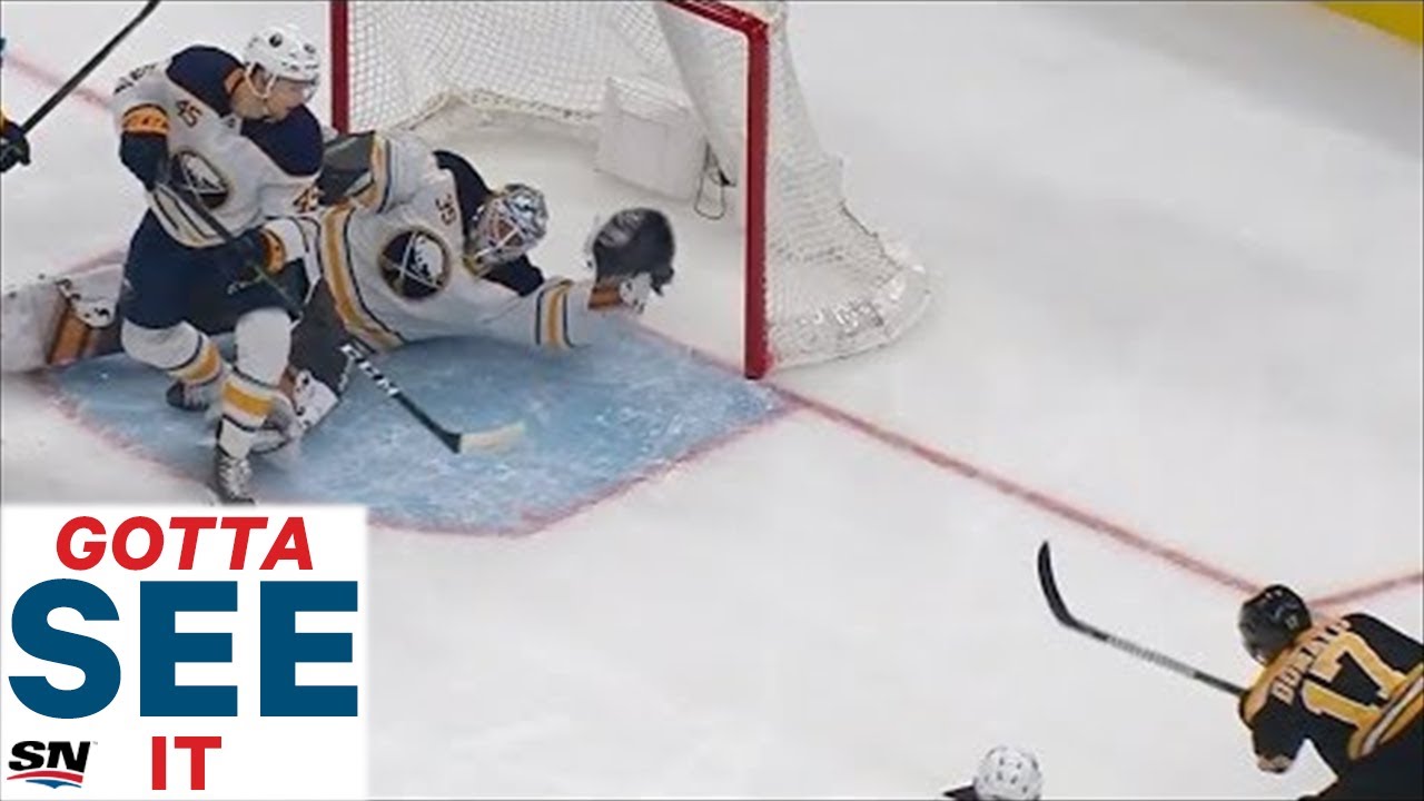 Vidéo:  Si Antti Niemi faisait ce genre d'arrêts...