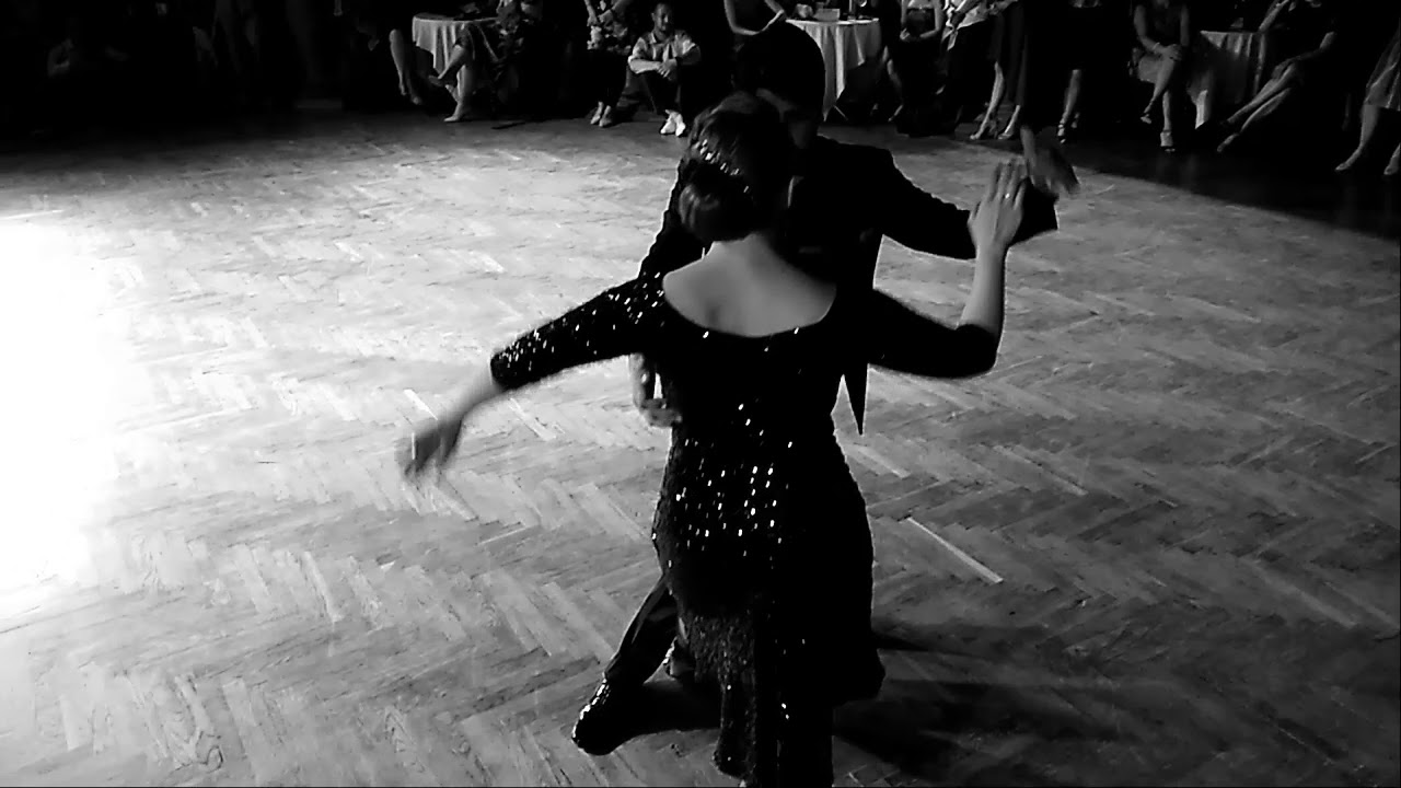 Ariadna Naveira & Fernando Sanchez_Tango_Filosofia Barata_Roberto Goyeneche