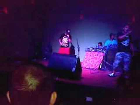 Sa likod ng entablado by Smugglaz LIVE