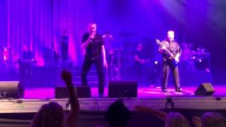 Download lagu UB40 I'll Be Your Baby Tonight Live 2016 mp3