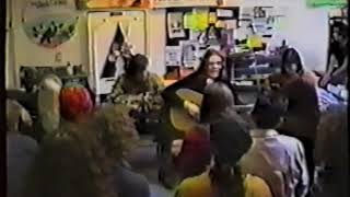 Crush – Smashing Pumpkins 1991 Acoustic Performance