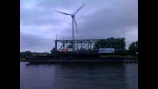 preview picture of video 'Hefbrug Waddinxveen bij spoorviaduct Gouda 18-07-2012'