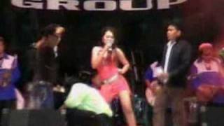 Download lagu Shanty Monica - Abang Roni mp3