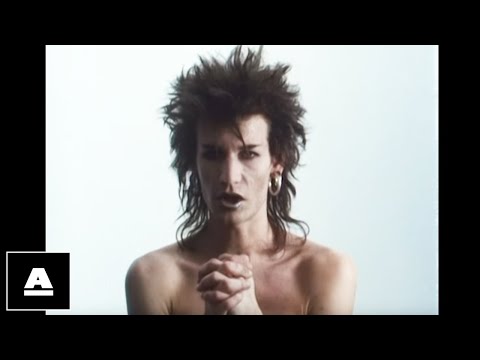 Love and Rockets - Yin and Yang (The Flowerpot Man). HD