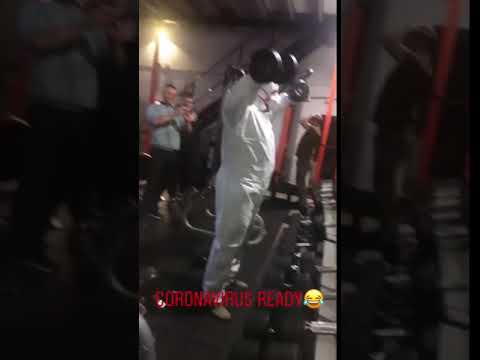 CORONAVIRUS NOT STOPPING GYM FANATICS!