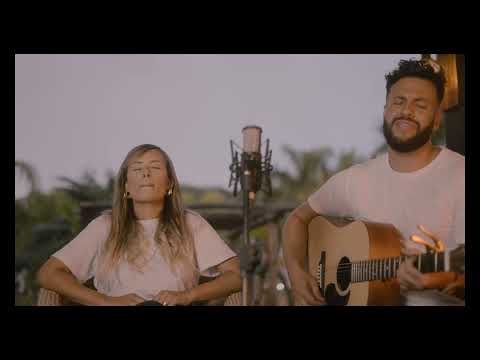 Beija-me com a tua Glória / Tu és tudo que Preciso [Medley sessions] Rodrigo e Vanessa Gallardo.