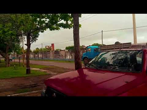 Otro Camión pasando por granadero Baigorria.