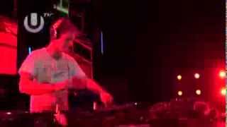 Armin Van Buuren -  The Killers - Mr Brightside (Marco V Treatment) @Ultra Music Festival 2012