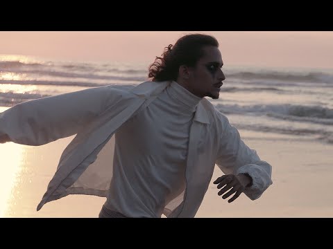 Blam'S - Sors De Ma Vie (Clip Officiel)