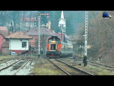 Torpila 82-0562-7 & IR366-1"Harghita" Brașov-Budapest Keleti in Gara Ciucea Station 30 December 2018