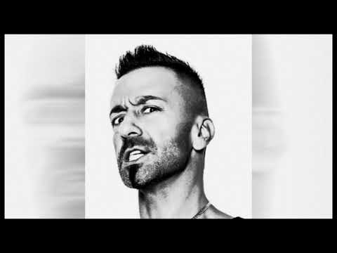 Zoo di 105 del 08/02/16 - il caso - italiani e politica