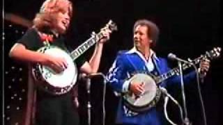 BUCK TRENT and WENDY HOLCOMBE - DUELING BANJOS / FOGGY MOUNTAIN BREAKDOWN