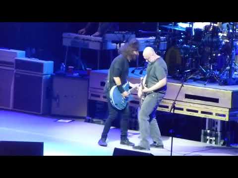 Foo Fighters - Dave and Bob Mould - Casper Events Center - 12/10/17