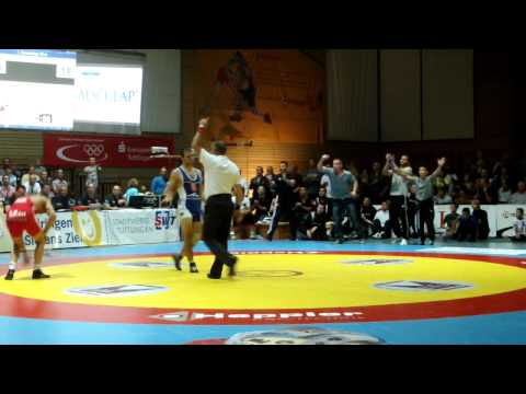 74kg Freistil / Ivan Deliverski - Olegk Motsalin 1:3 / PS 2:0 1:1 1:1 0:5