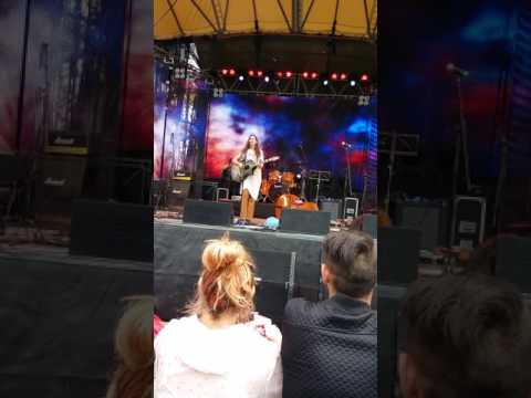 Teodora Buciu cântă de ziua ei!