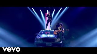 Mark Ronson - Nothing Breaks Like a Heart (Live on Graham Norton) ft. Miley Cyrus