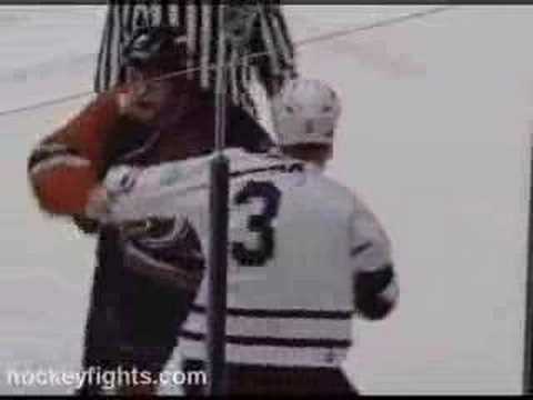 Wade Belak vs Cam Janssen
