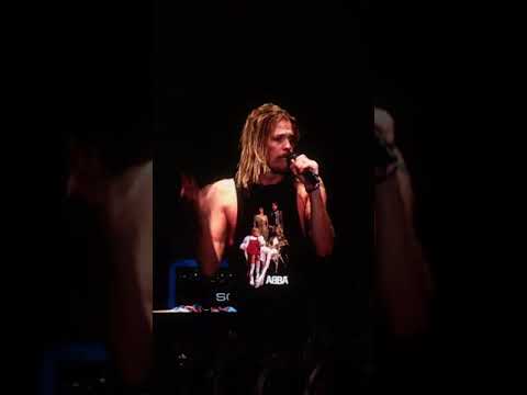 Taylor Hawkins singing  "Queen- Under Pressure" Foo Fighters @ NOLA VooDoo Fest 2017
