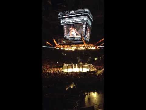 Full Fight!!!  Anthony Pettis vs Ben Henderson II UFC 164 at The Bradley Center