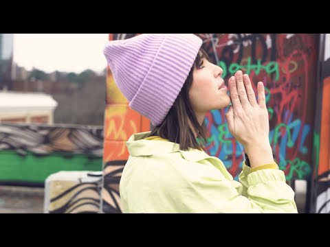 OMGblessU - Trampolines (music video)