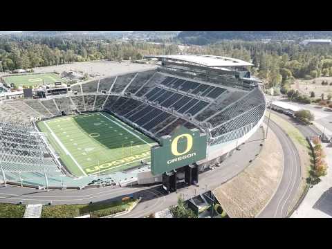 Fly-over Autzen Stadium - Oregon Ducks