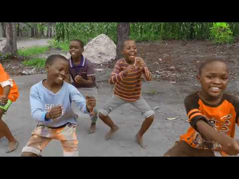 LoCo LoCo By (Village Kids Africa) Mr Masaka ft Ykee Benda Dance Video 2022