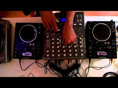 D-TraCk HaPPy TecH HOusE Mix SesSion 23052011