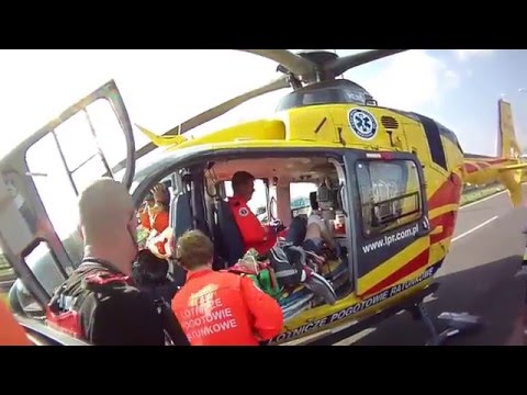 Wypadek na trasie S-8, trzy motocykle i trzy samochody osobowe