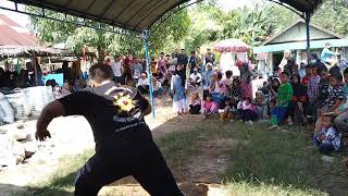 Download lagu Kuntau membunga pak 3 dari saudara kita yang bernama Fahrul group Sinar matahari mp3 Download lagu Kuntau membunga pak 3 dari saudara kita yang bernama Fahrul group Sinar matahari mp3