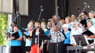 MCC Toronto Choir with Jeigh Madjus & Alana Bridgewater singing 