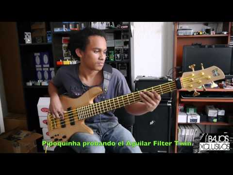 Pipoquinha probando el Aguilar Filter Twin