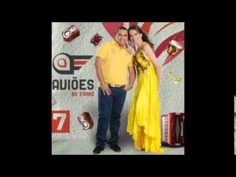 Roda O Copo Na Cabeça video