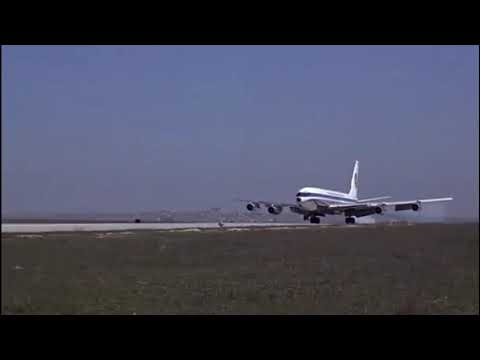 Pan Am B707 – James Bond arrives in Istanbul (From Russia With Love)
