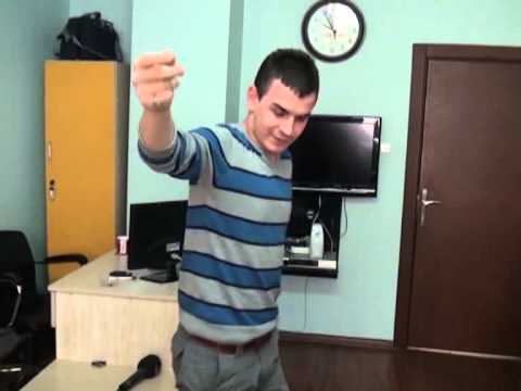 ADEM VE YAŞAR ERİK DALI OYNARSA İZLEYİN