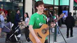 Meet New Busker Sean Moran with a Beautiful Performance of "Somewhere Only We Know" by Keane 