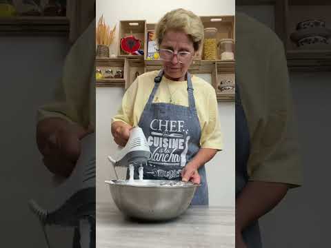 Torta me veze si dikur, para viteve 90 🇦🇱