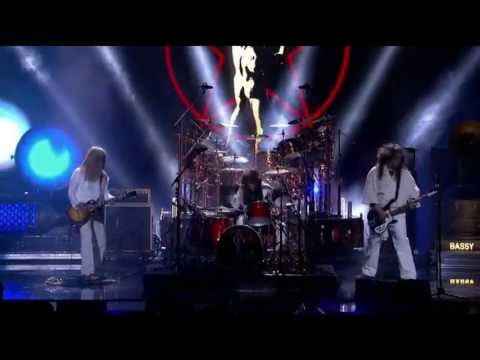 Foo Fighters (Dave Grohl - Taylor Hawkins) & Nick Raskulinecz : "2112 - Overture" [Rush] R&R HoF