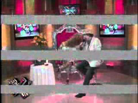 SuperXclusivo 8/24/11 - Se le cayó el chicle a Héctor Travieso