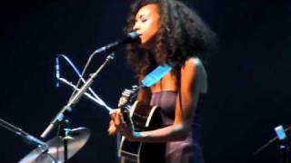 Corinne Bailey Rae - Diving For Hearts (live in São Paulo)
