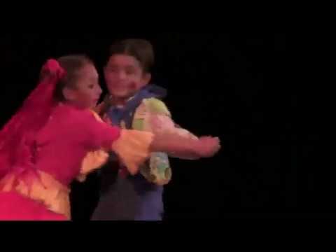 Baile "MUÑECO PARRANDERO" - Los Niños de Colombia Bailan.