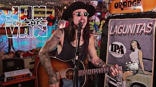 NOAH GUNDERSEN - &quot;Dry Year&quot; (Live from JITVHQ in Los Angeles, CA 2017) #JAMINTHEVAN