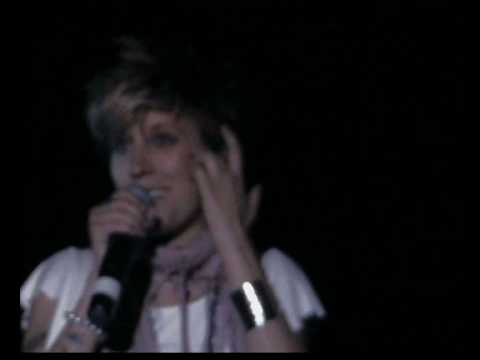 Laura Bono - Discorso introduttivo di "Cinture di pelle".AVI