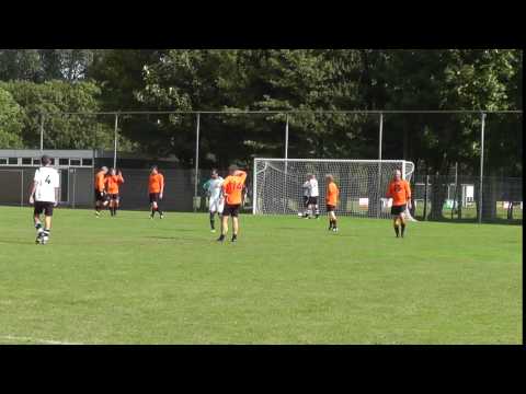 Opjestropdas.nl 10.9.2016 Maarssen 3 - De Meern 10 com 8-1 Doelpunt Maarssen (4-1)