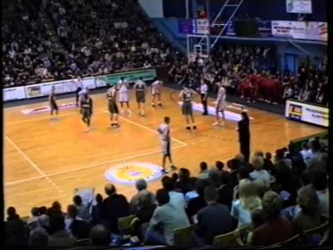 2001/2002 (XXI kolejka): Czarni Słupsk - MKS Blachy Pruszyński Pruszków