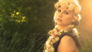 Ke$ha - Meet Me in Space (Lyric Video)