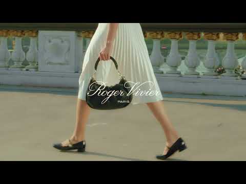 ROGER VIVIER - The Viv’ Choc Hobo bag